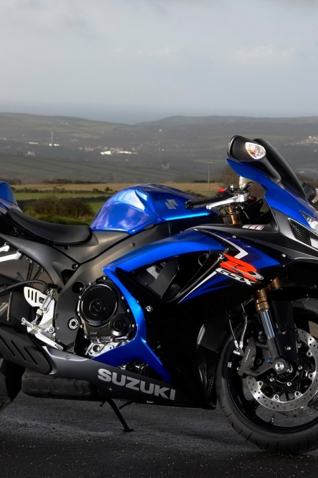 Мотоциклист на Suzuki GSX R