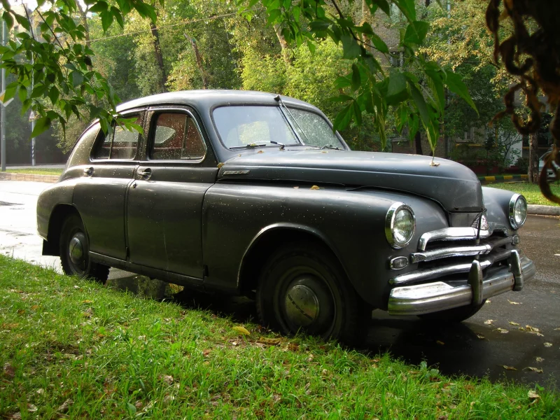 Советский автомобиль победа