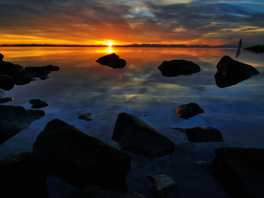 камни, вода, небо, природа, nature, закат, пейзаж, океан, облака, горизонт, солнце, гладь