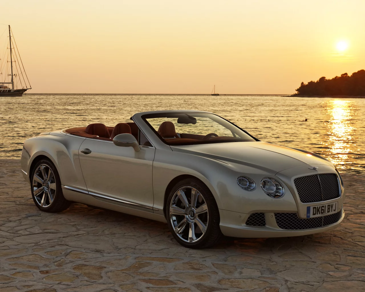 кабриолет, вода, continental, бентли, bentley, континентал, парусник, закат, гтц, закат, яхта, берег, солнце, небо, gtc