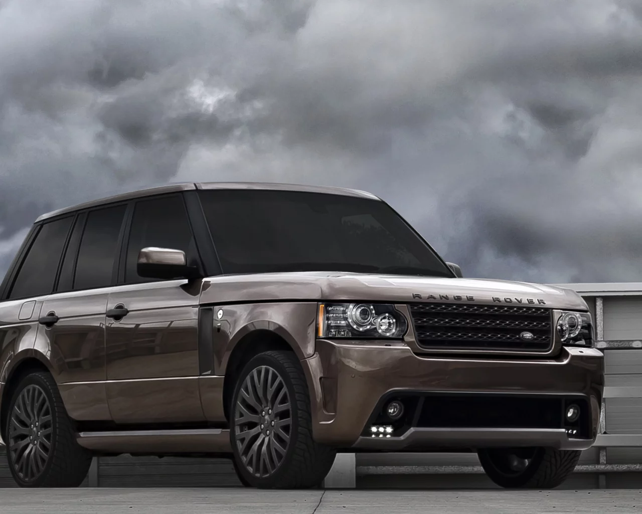 project kahn, range rover, rs600