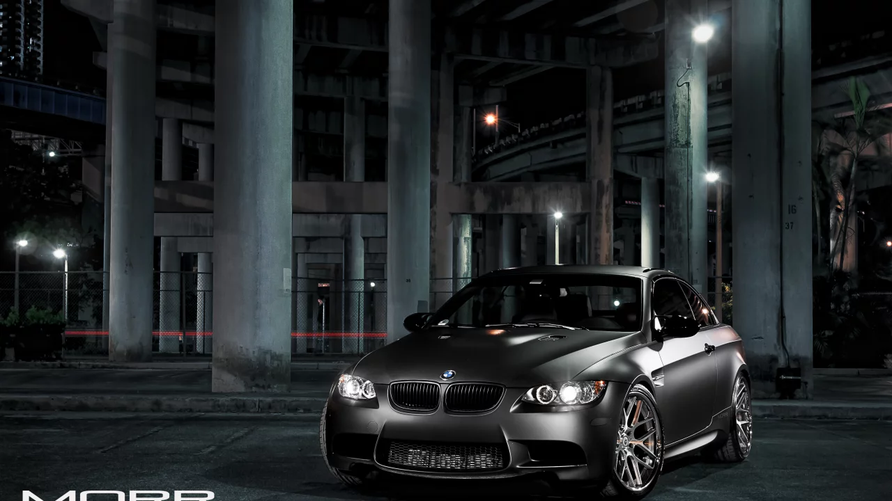 чёрный, bmw, м3, wheels, morr, фонари, надпись, ночь, m3, колонны, суперкар, бмв