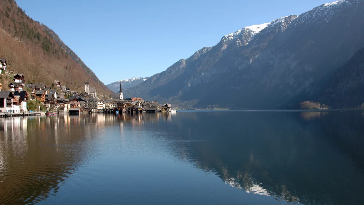 отражение, austria, городок, горы, озеро, вода, австрия, небо