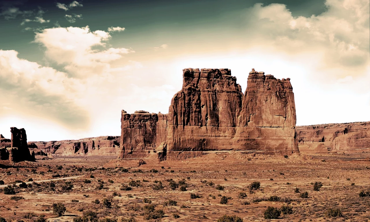 landscape, sky, пейзаж, desert, небо, clouds, nature, облака, пустыня, 2560x1600, природа