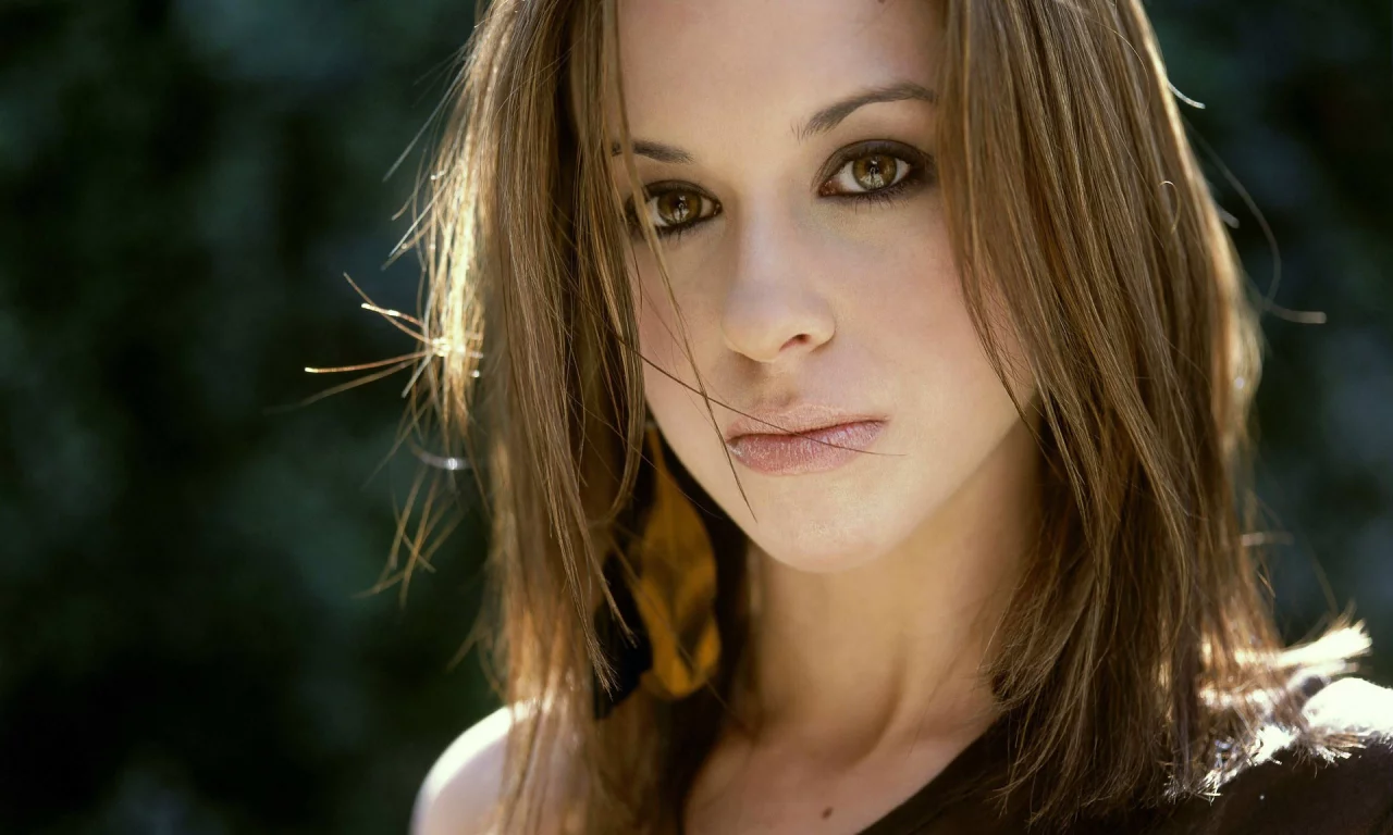 lacey chabert, губы, девушка, взгляд