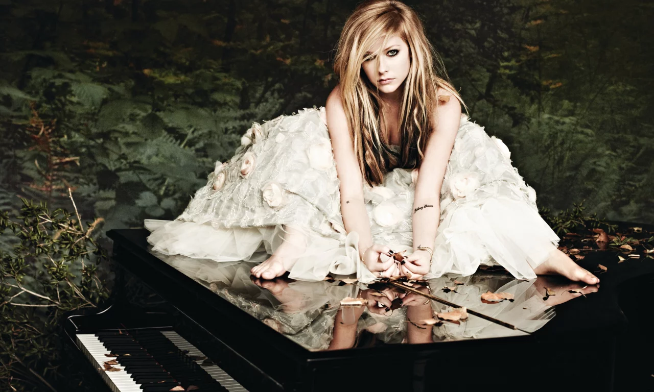 avril lavigne, аврил лавин, goodbye lullaby, пианино