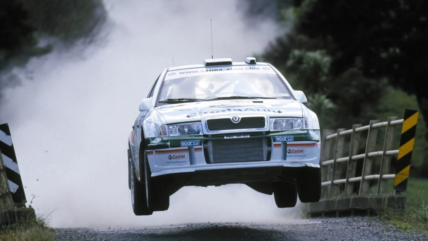 wrc, skoda, дорога, пыль, полёт, octavia
