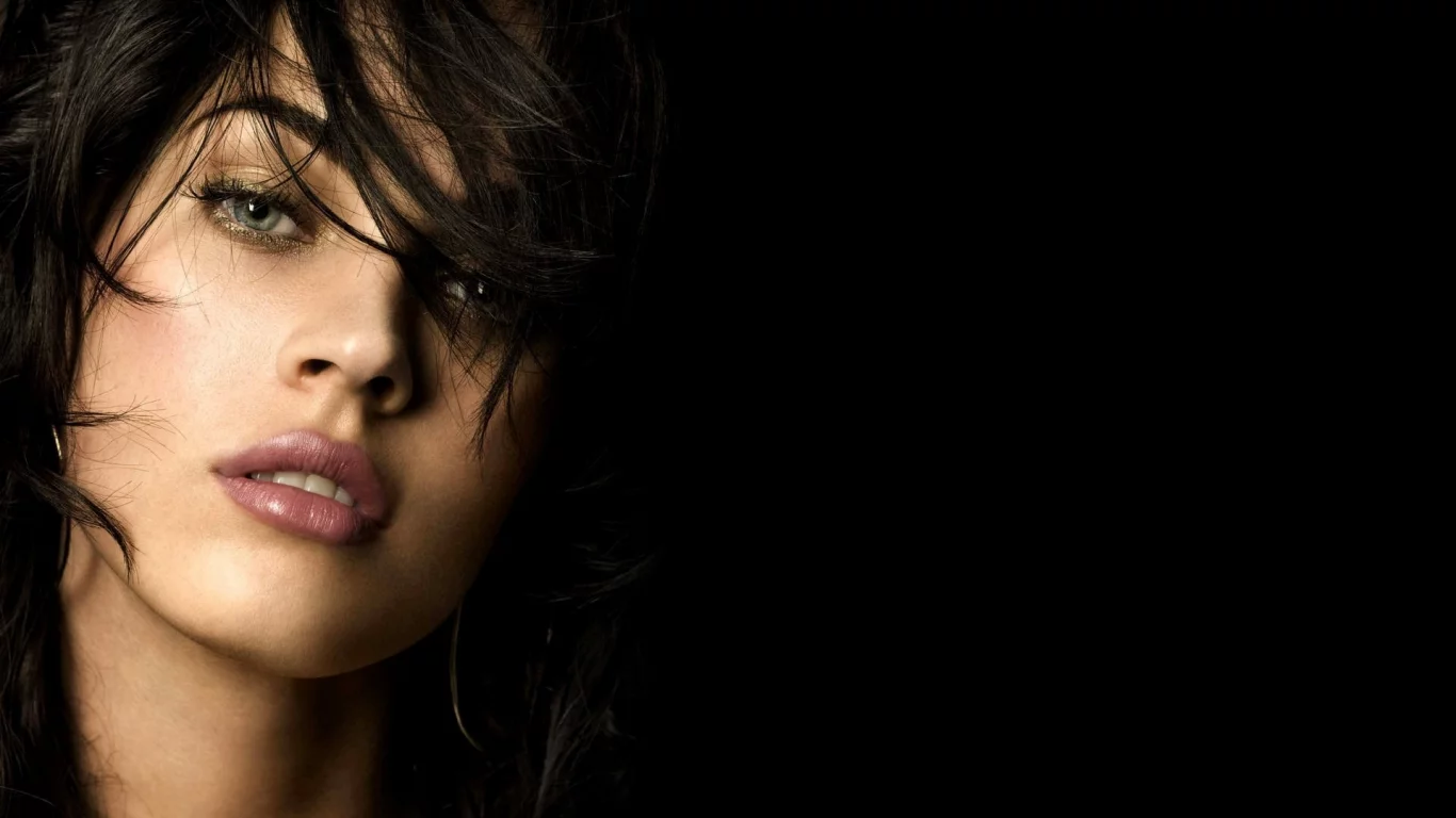 черный фон, взгляд, megan fox