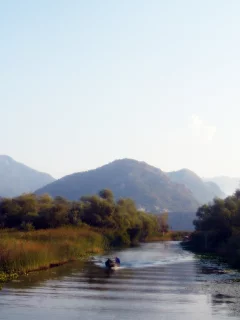 лодка, река, горы
