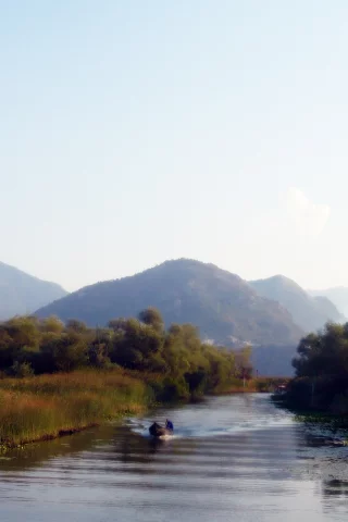 лодка, река, горы