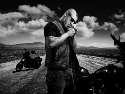 theo rossi, мотоцикл, тэо росси, sons of anarchy, сериал, байкер