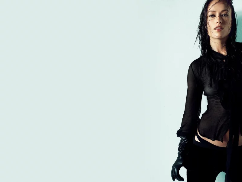 брюнетка, взгляд, стоит, 13, olivia wilde, у стены