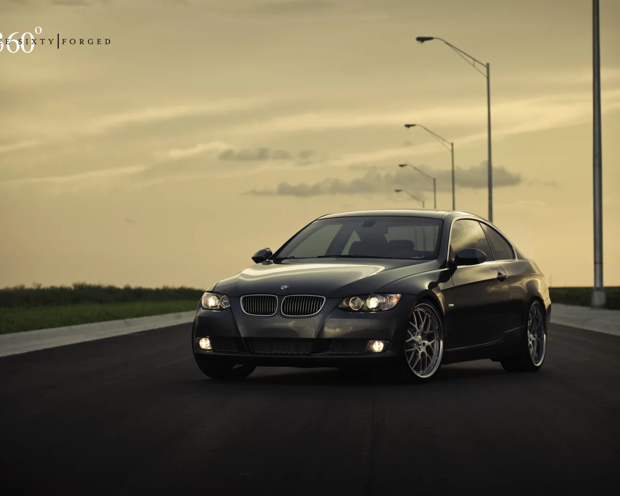 трава, газон, bmw, 335i, фонарные столбы, m3, black, 360 three sixty forged, чёрный, бмв, передняя часть