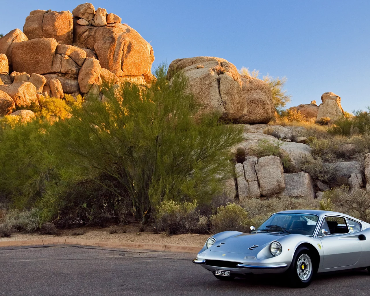 небо, машина, скалы, ferrari, солнце, dino 246gt, деревья, серебряный