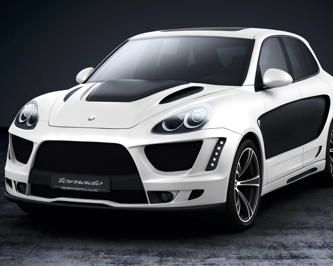 tornado, porshe, gembala