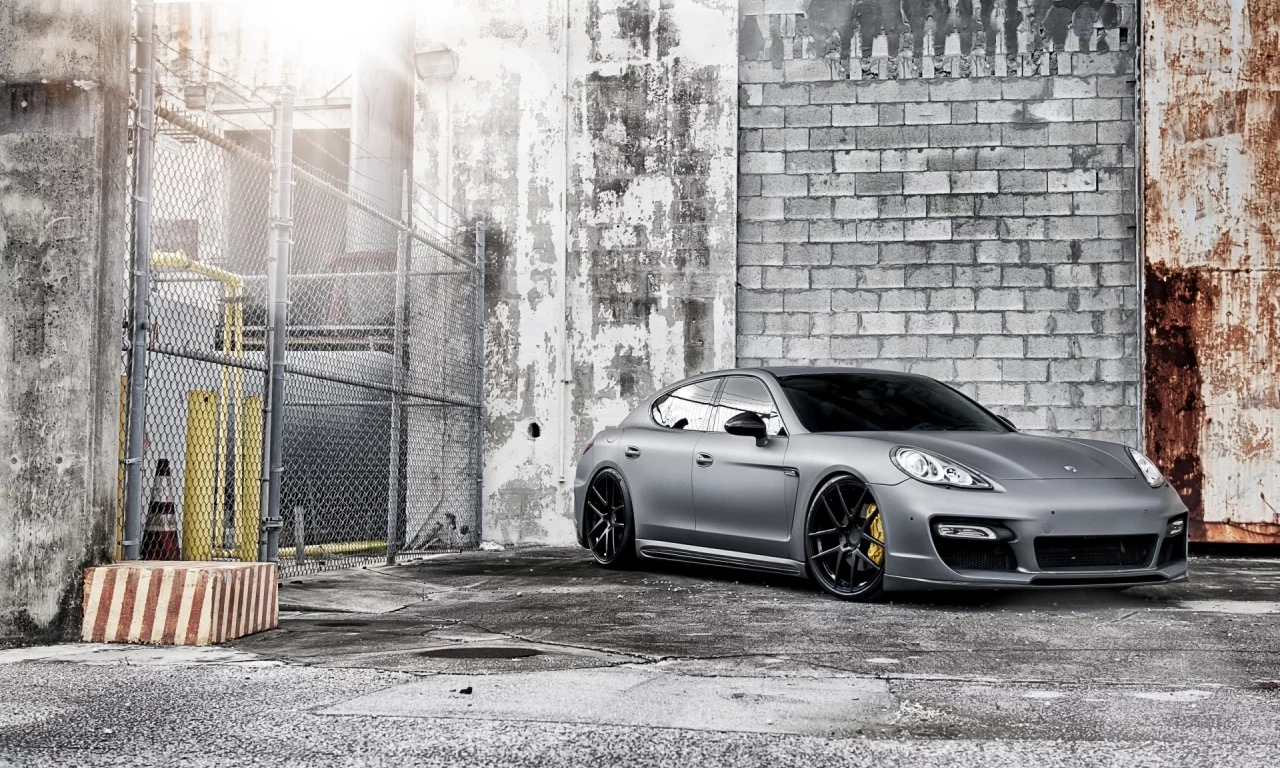 порше, porsche, сетка, забор, шлакоблоки, передок, панамера, турбо, panamera, стена, серый, turbo, суперседан