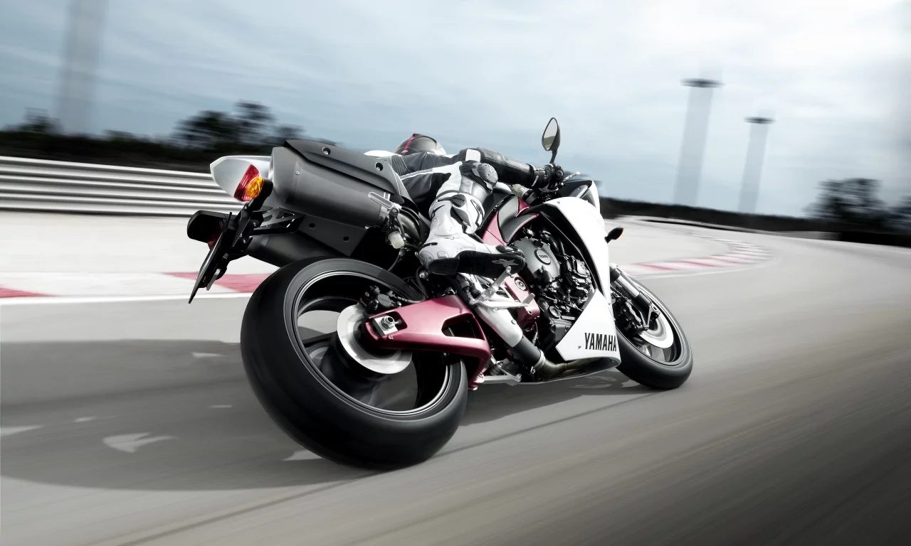 мотоцикл, yamaha, r1, обои, едет, гонщик, wallpaper, байк, ямаха, трасса, скорость