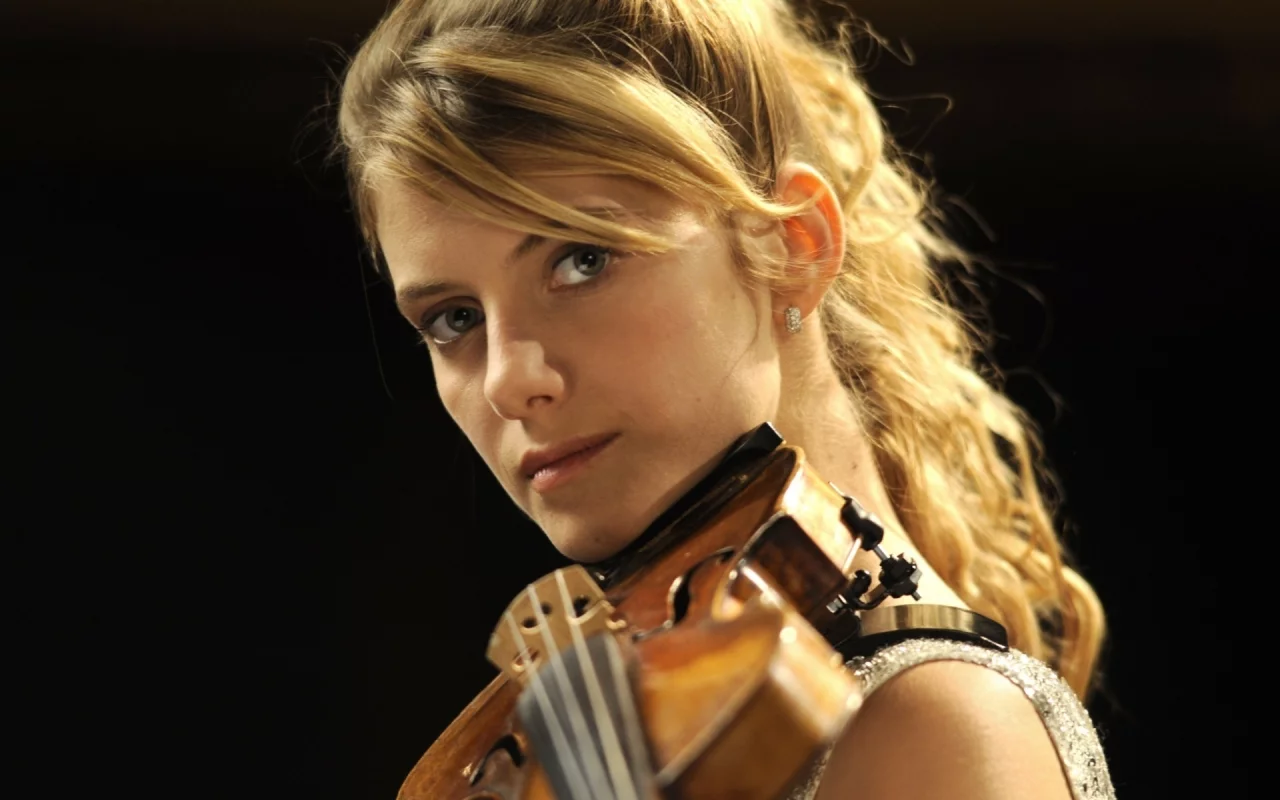 actress, скрипка, мелани лоран, melanie laurent, актриса, violin