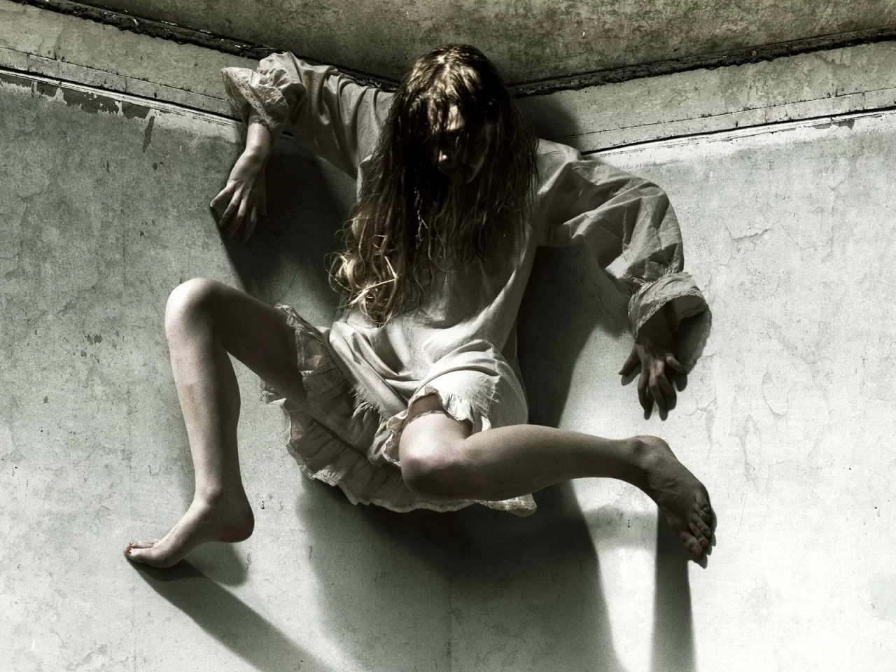 на стене, последнее изгнание дьявола, last exorcism