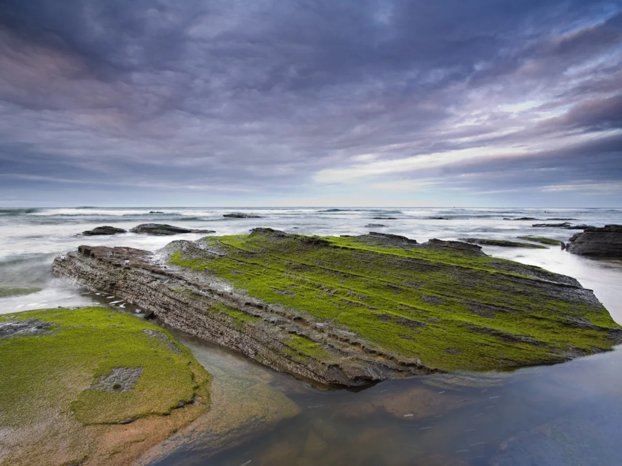 море, небо, камни