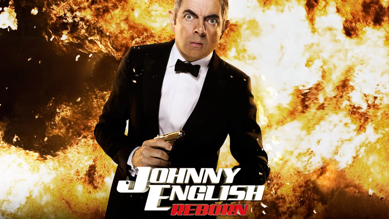 rowan atkinson, смокинг, роуэн аткинсон, johnny english reborn, пламя, пистолет, джонни инглиш перезагрузка