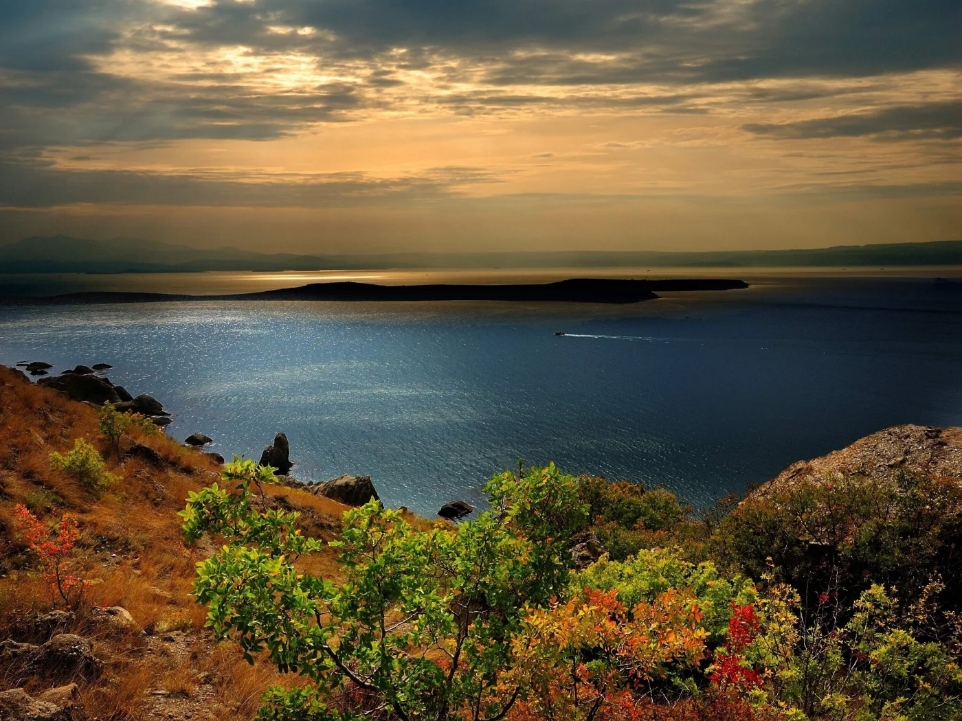 черное, море, крым, горы, лодка, кусты, камни