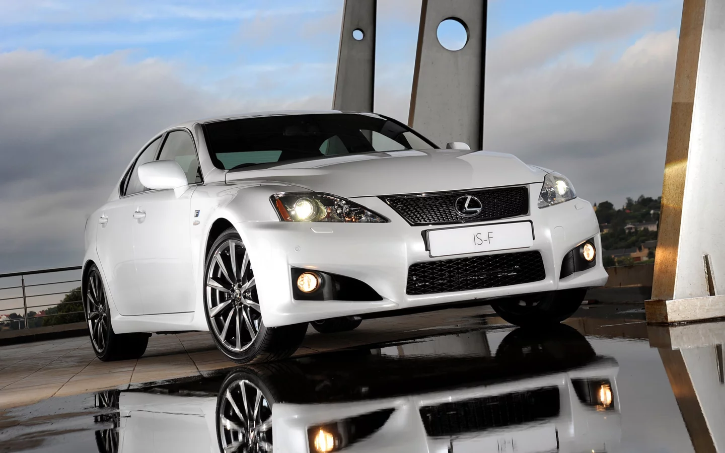 седан, небо, lexus, лужа, опоры, лексусис-ф, is-f, передок, белый, отражение