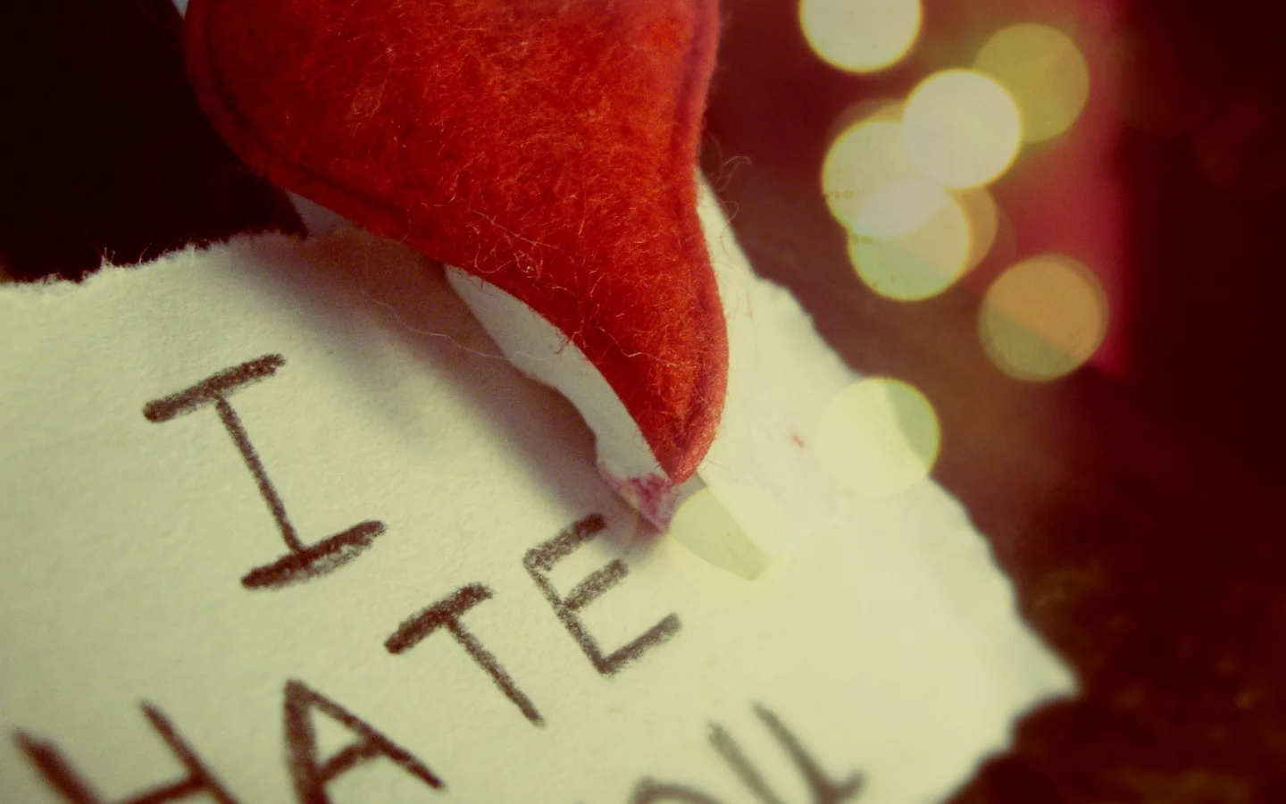 записка, надпись, love, ненависть, сердце, hate, макро, чувство, любовь