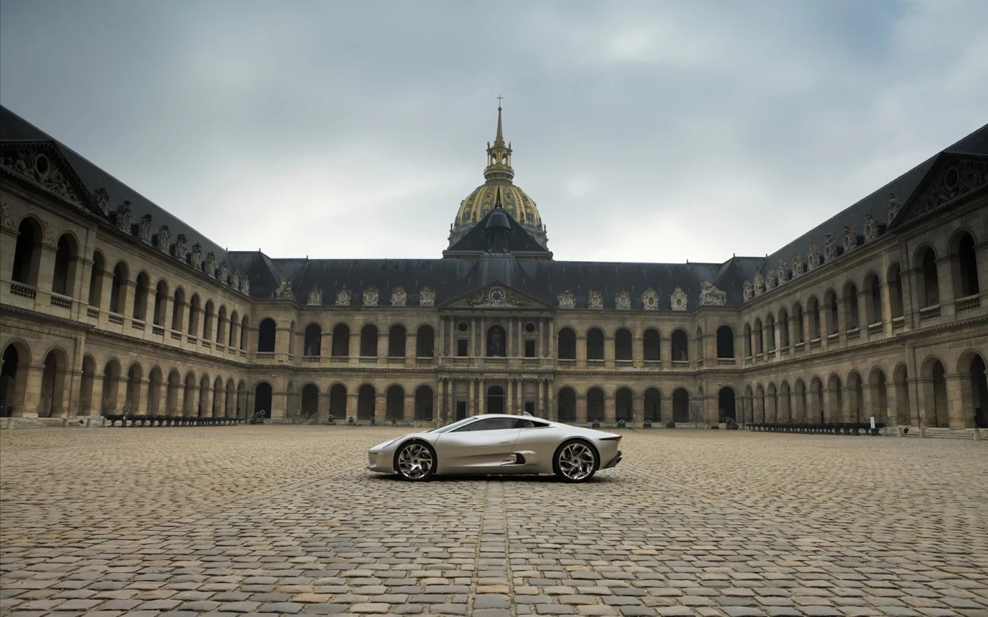 jaguar c-x75, париж, тротуар, ягуар, paris auto show