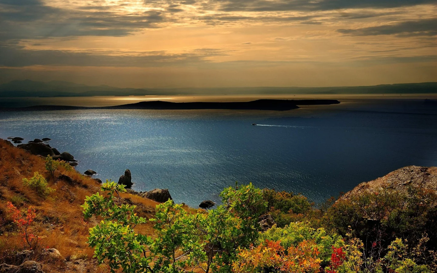 черное, море, крым, горы, лодка, кусты, камни