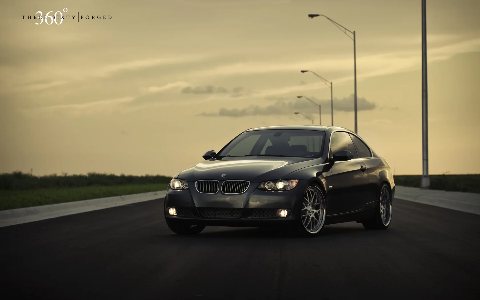 трава, газон, bmw, 335i, фонарные столбы, m3, black, 360 three sixty forged, чёрный, бмв, передняя часть