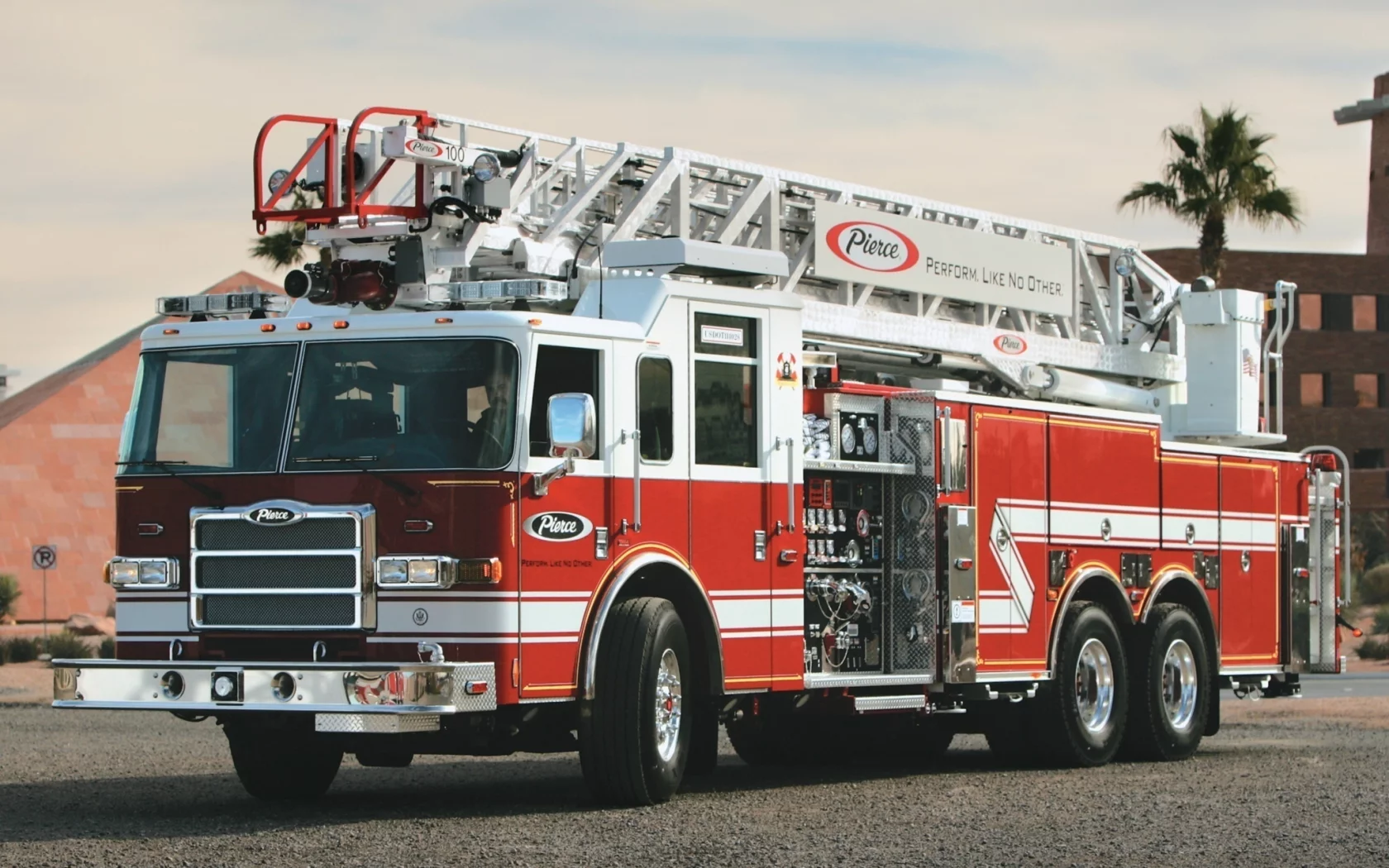 pierce arrow xt, лестница, firetrack, пирс, красный, пожарная машина