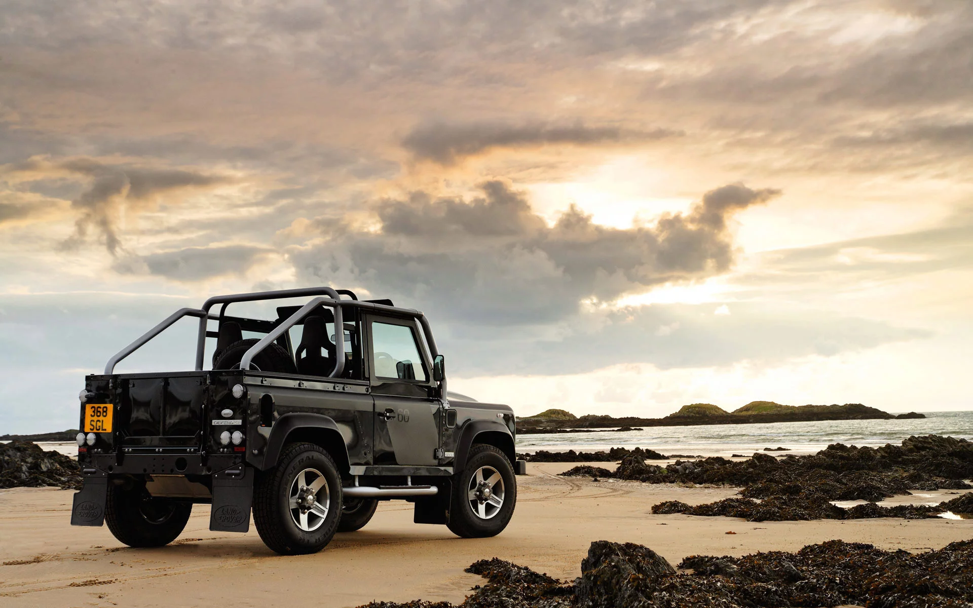 водросли, land rover defender, море