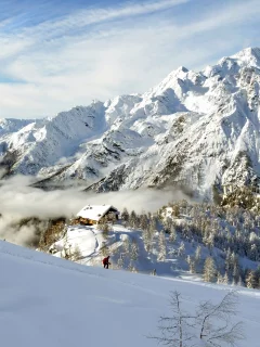 панорама, заснеженный, деревья, домик, небо, лыжник, горы, облака, snow mountains, туман, перистые, склон