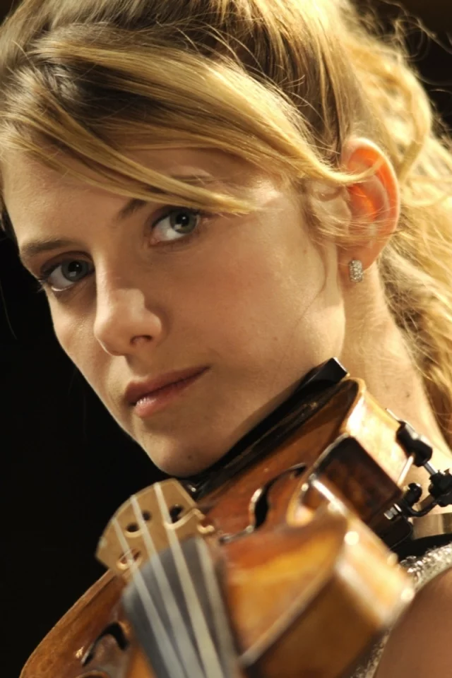 actress, скрипка, мелани лоран, melanie laurent, актриса, violin