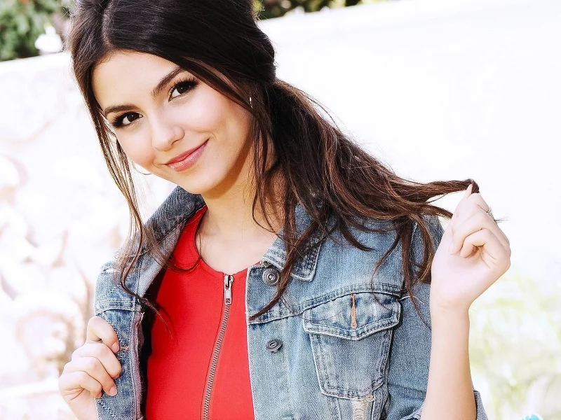 девушка, взгляд, victoria justice, улыбка