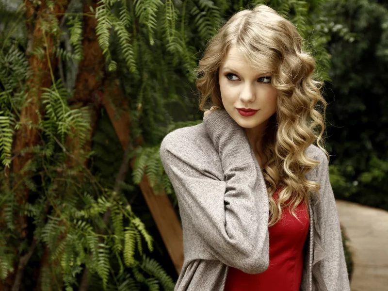 alison, swift, в красном, taylor, блондинка