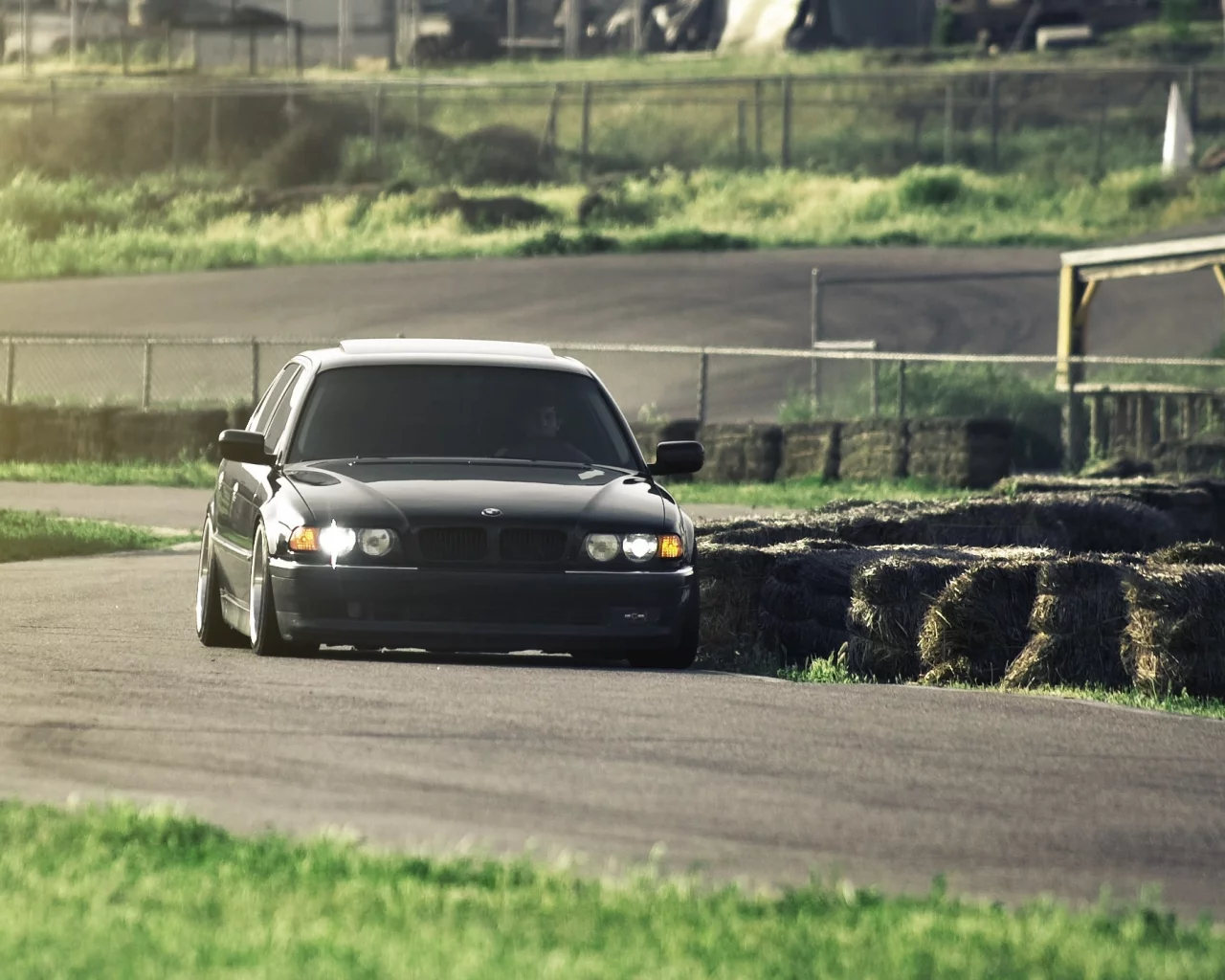 dylan leff, bmw 740, тюнинг, bumer, e38, бумер, тест драйв, семёрка