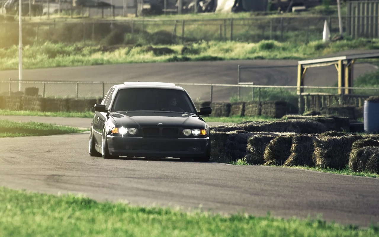 dylan leff, bmw 740, тюнинг, bumer, e38, бумер, тест драйв, семёрка
