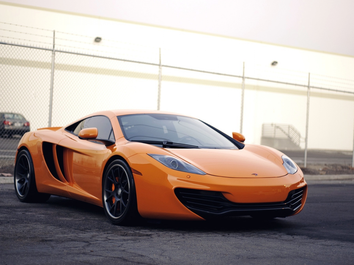 MCLAREN mp4 12c оранжевый