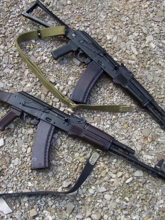 2 штуки, ак-74, автоматы калашникова, калаш, гравий