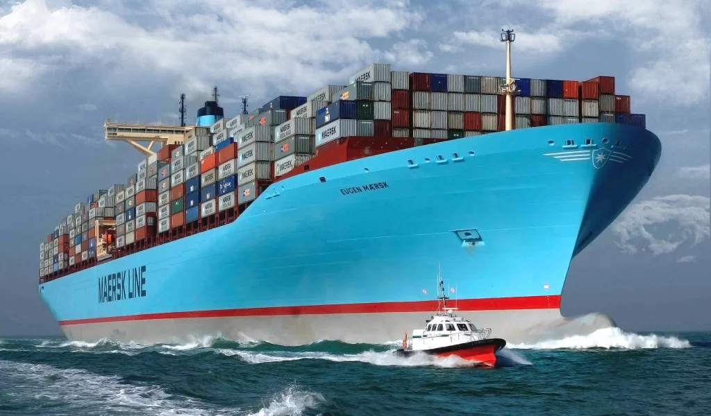 борт, контейнеровоз, maersk, судно, eugen maersk, груз, корпус