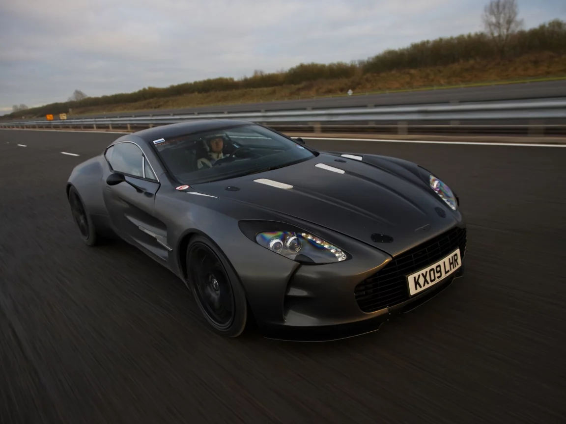 астон мартин, one-77, суперкар, aston martin, скорость, передок