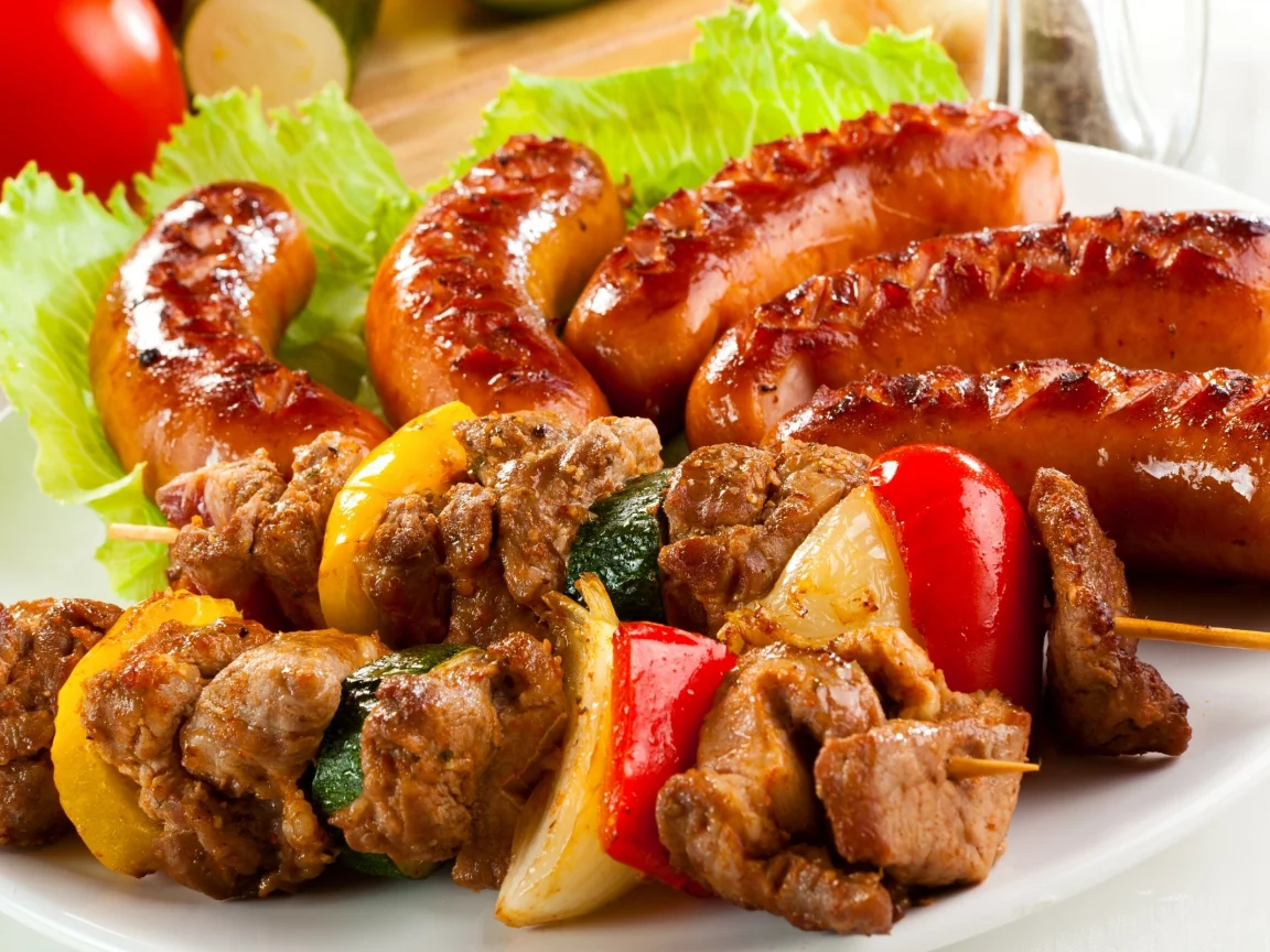 lemon, шашлык, мясо, greens, tomato, fried, cucumber, meat, cabbage, sausages, vegetables