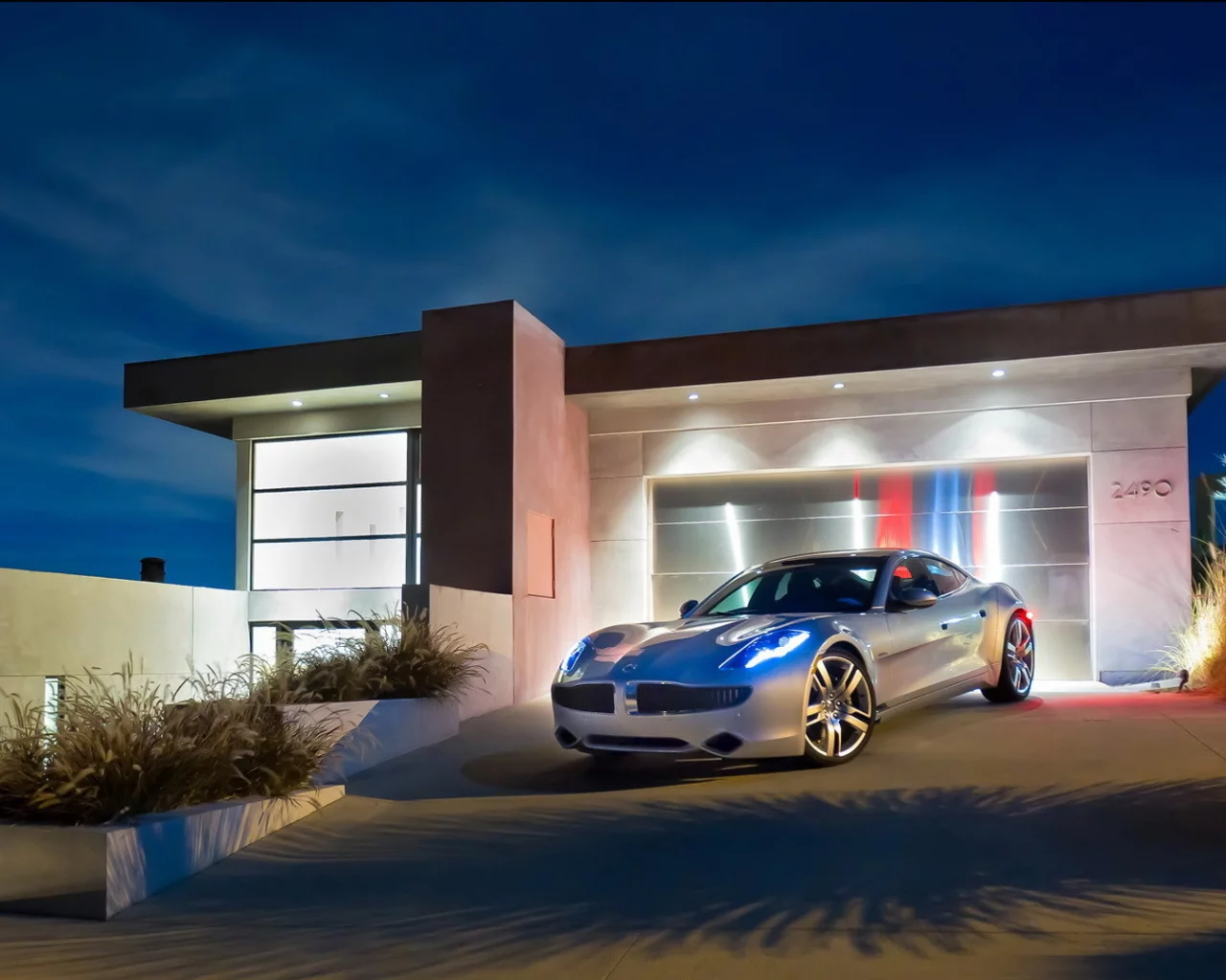 fisker karma, фискер карма, гараж, вечер