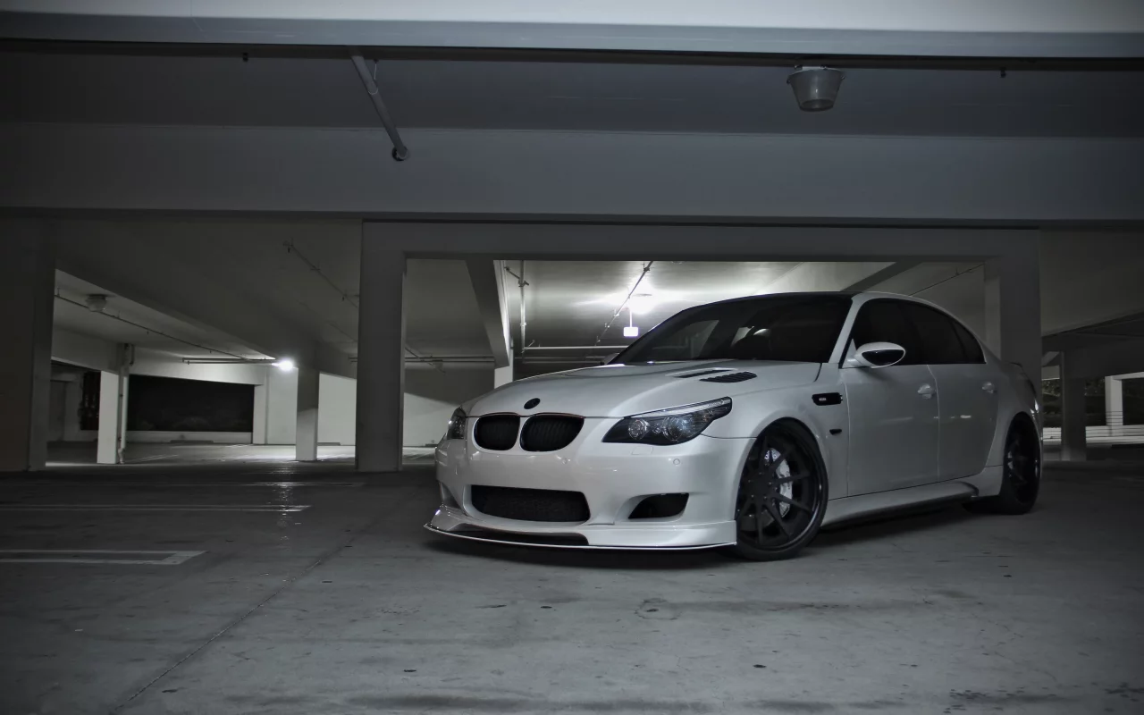 белый, e60, m5, лампы, bmw, white, парковка, вид спереди, бмв
