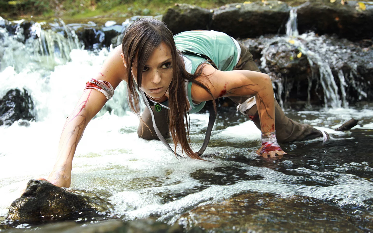игра, lara croft, charly brusseau, tomb raider, девушка, повязка, кровь