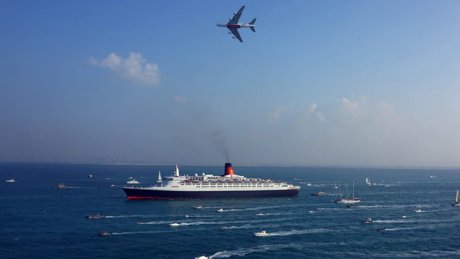 queen elizabeth, airbus, a380, авиалайнер, 2, emirates airline, самолет