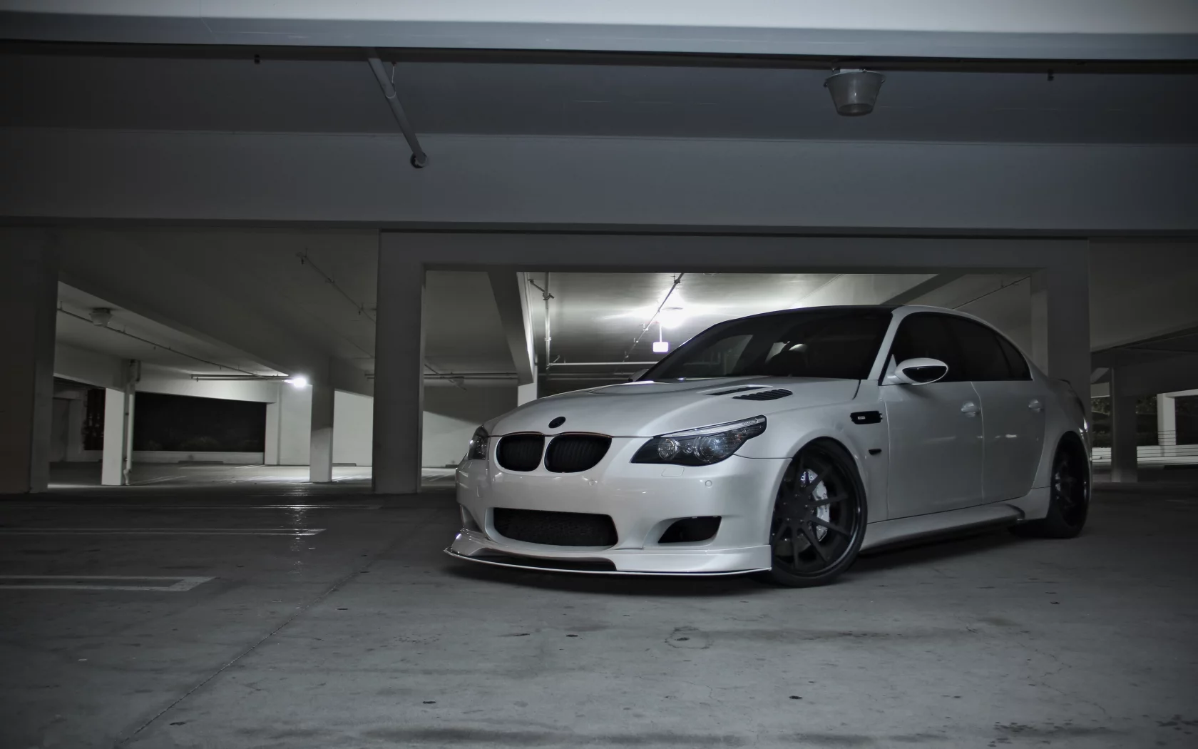 белый, e60, m5, лампы, bmw, white, парковка, вид спереди, бмв