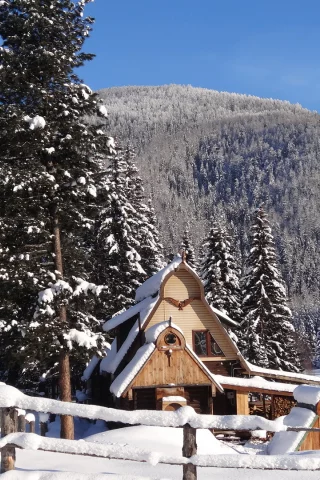 деревня в горах, снег, белый, чисто, деревья